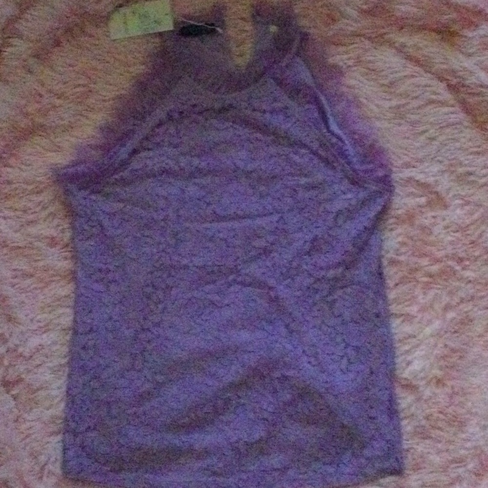 Women’s sleeveless summer top, size large